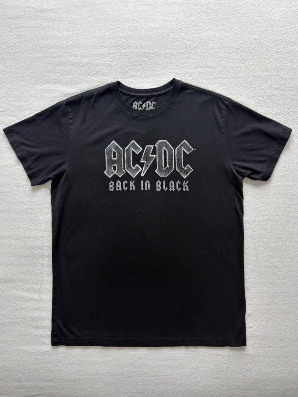 AC/DC Back In Black Graphic Band Tee Mens M Black Classic Rock Unisex